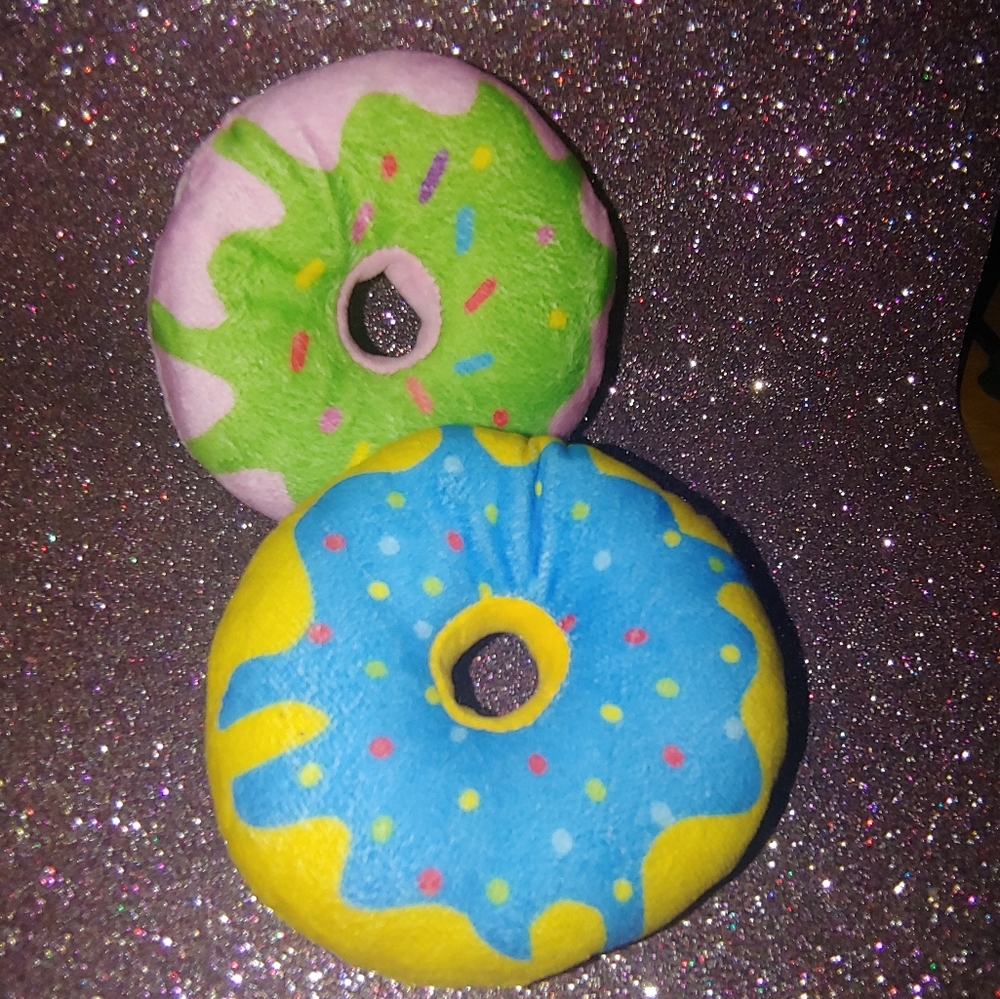 $5 Set of 2 Frosted Doughnut Doy Toys Soft Squeaker Toys Small Dogs Puppy